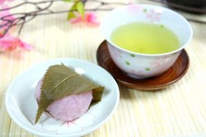 板橋区にあります㈱時田園 高島平店では、春のお彼岸のお茶を販売中！ご先祖様にご供養のお茶を。