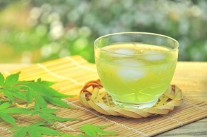 板橋区高島平にある ㈱時田園では、夏の限定品 水出し煎茶をご紹介。お中元にも人気です
