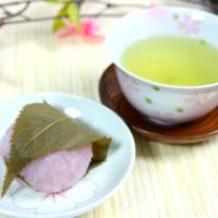板橋区にあります㈱時田園 高島平店では、春のお彼岸のお茶を販売中！ご先祖様にご供養のお茶を。
